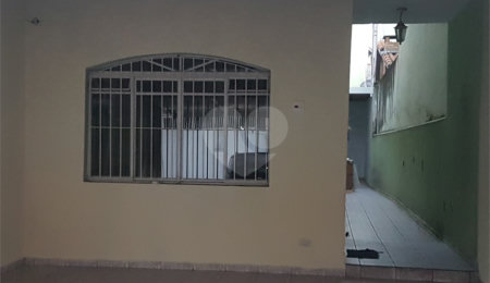 Sobrado à venda com 3 quartos, sendo 1 suíte, em Jardim Valéria, Guarulhos, SP