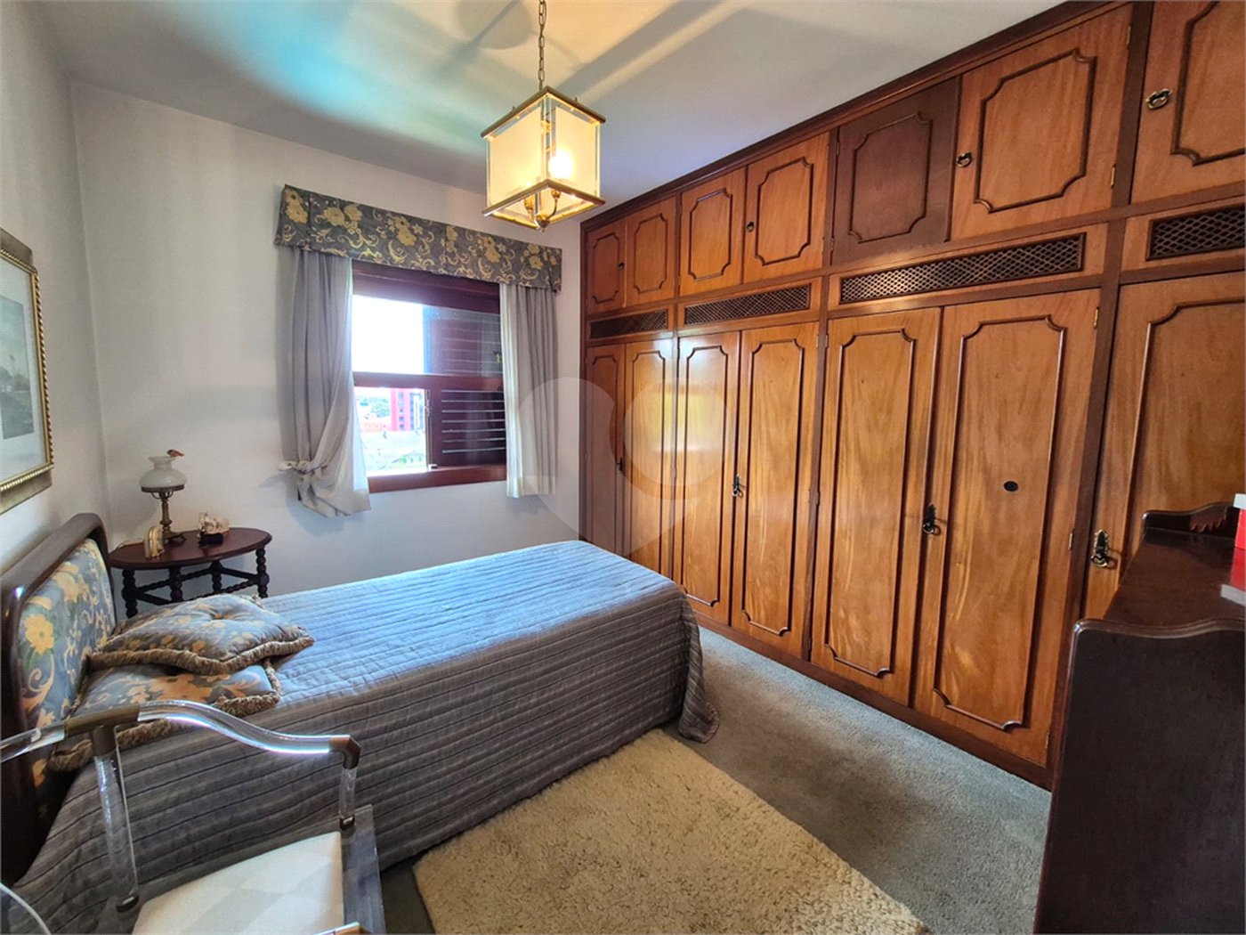Casa de Vila à venda ou para alugar com 4 quartos, sendo 2 suítes,  em Jardim Leonor, São Paulo, SP