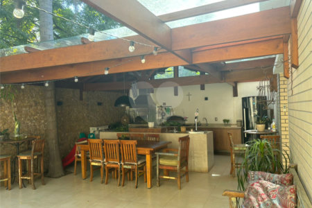Casa à venda com 4 suítes no condomínio Saint James Special Houses, São Paulo - SP