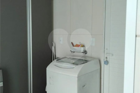 Casa à venda com 4 quartos, sendo 2 suítes, no condomínio Primavera, Salto - SP