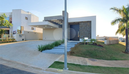 Casa à venda com 3 suítes no condomínio Alphaville Nova Esplanada 4, Votorantim - SP