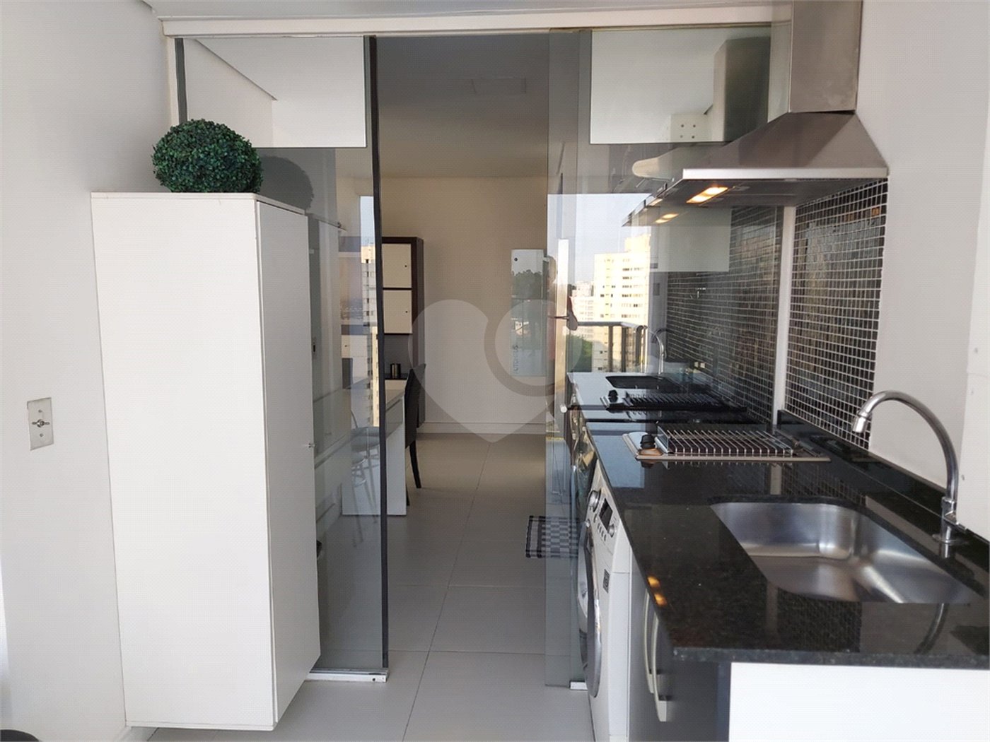 Apartamento à venda com 2 quartos, sendo 1 suíte, em Jardim das Acácias, São Paulo, SP