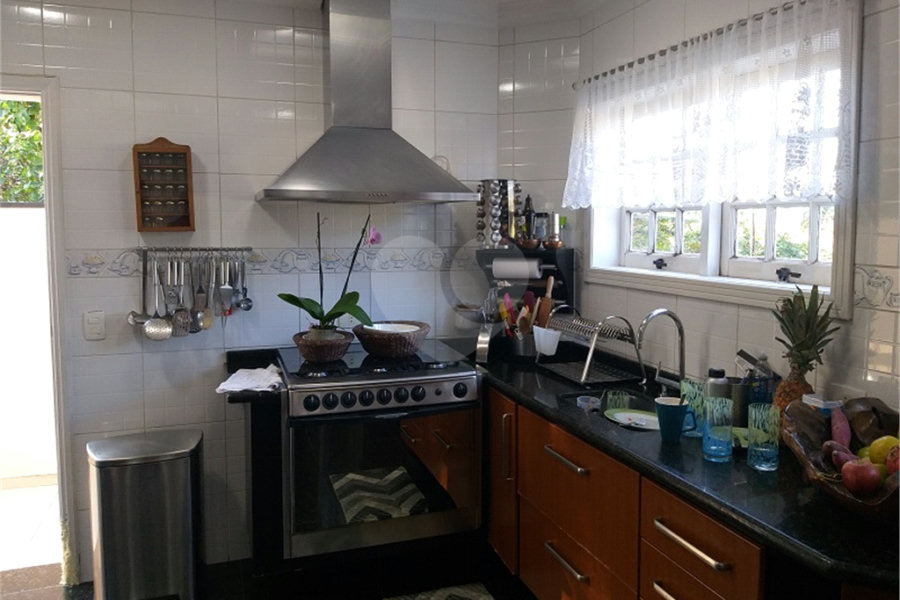 Casa à venda com 4 suítes em Jardim Floresta, São Paulo, SP
