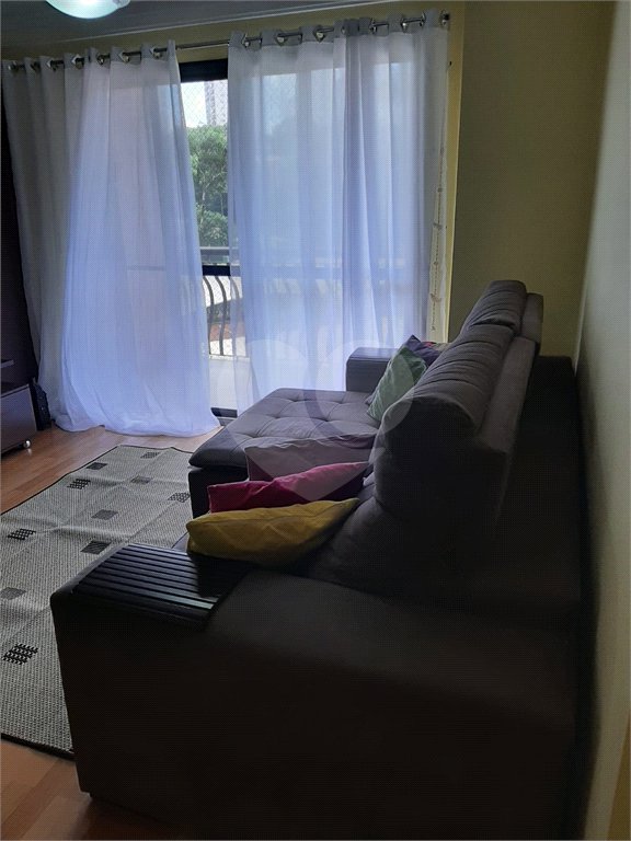 Apartamento à venda com 3 quartos, sendo 1 suíte, em Santo Amaro, São Paulo, SP