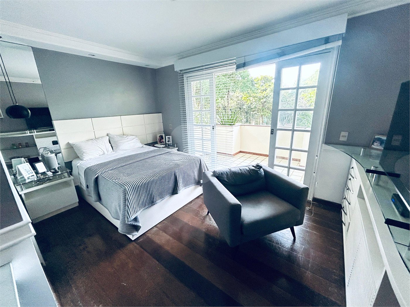 Casa à venda com 8 quartos, sendo 7 suítes, em Barra da Tijuca, Rio de Janeiro, RJ