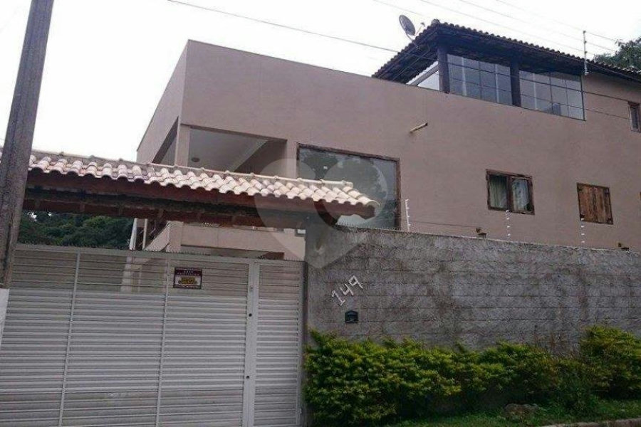 Casa à venda com 3 quartos, sendo 2 suítes, em Jardim Mairiporã, Mairiporã, SP