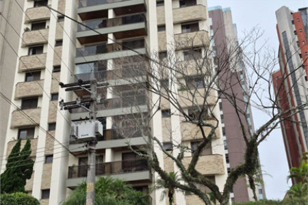 Apartamento à venda ou para alugar com 3 quartos, sendo 1 suíte, em Vila Regente Feijó, São Paulo, SP