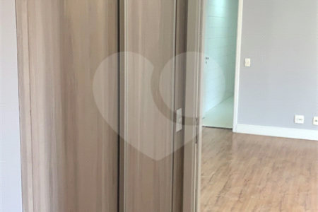 Apartamento à venda com 4 quartos, sendo 1 suíte,  em Chácara Califórnia, São Paulo, SP