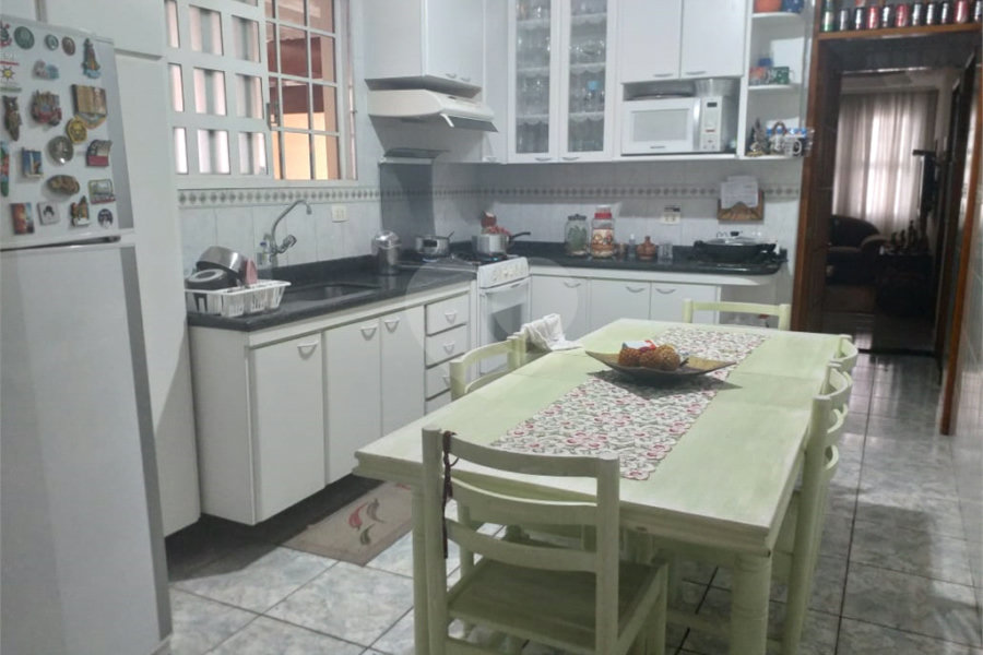 Casa Térrea à venda com 4 quartos em Imirim, São Paulo, SP