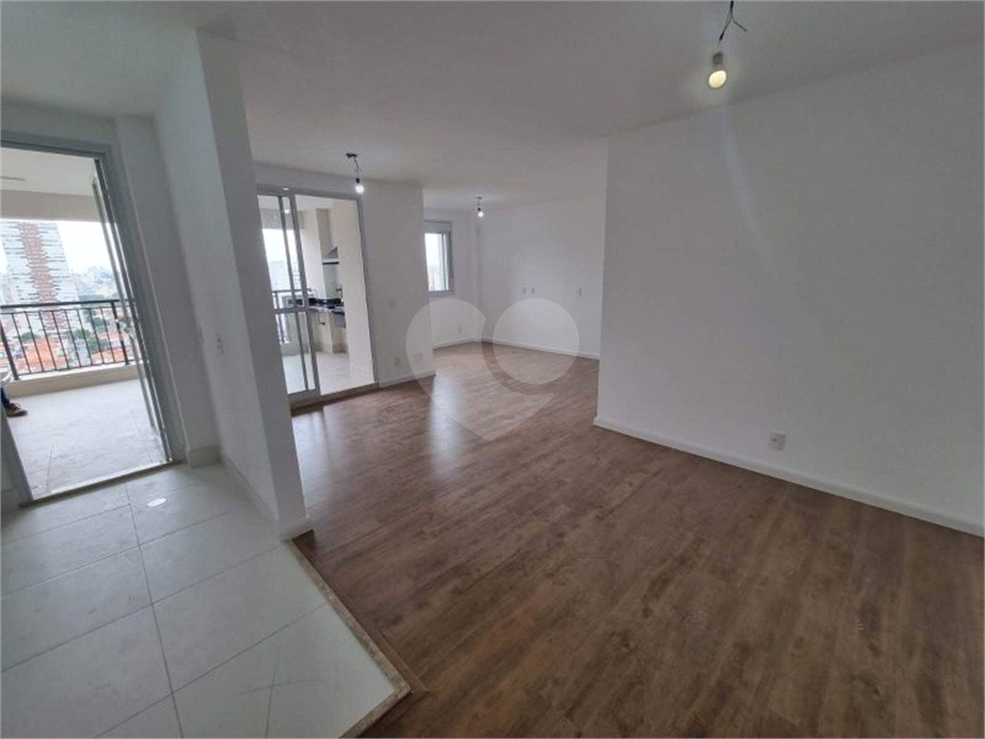 Apartamento à venda com 2 quartos, sendo 1 suíte, em Parque São Jorge, São Paulo, SP