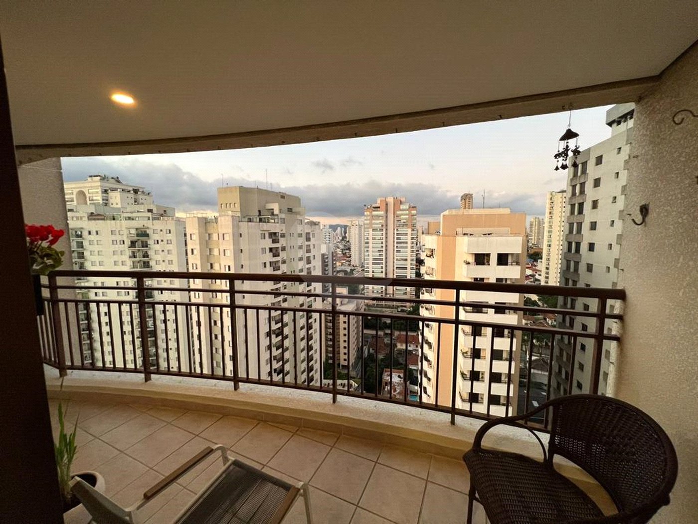 Apartamento à venda com 3 quartos, sendo 1 suíte, em Santa Teresinha, São Paulo, SP