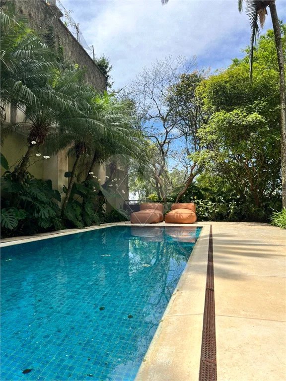 Casa à venda com 4 suítes em CIDADE JARDIM, São Paulo, SP
