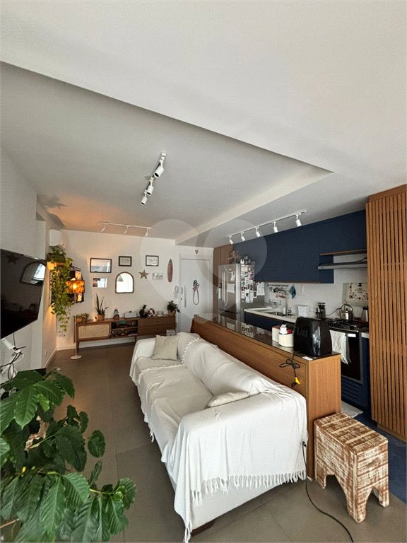 Apartamento à venda com 2 quartos, sendo 1 suíte,  em Vila Romana, São Paulo, SP