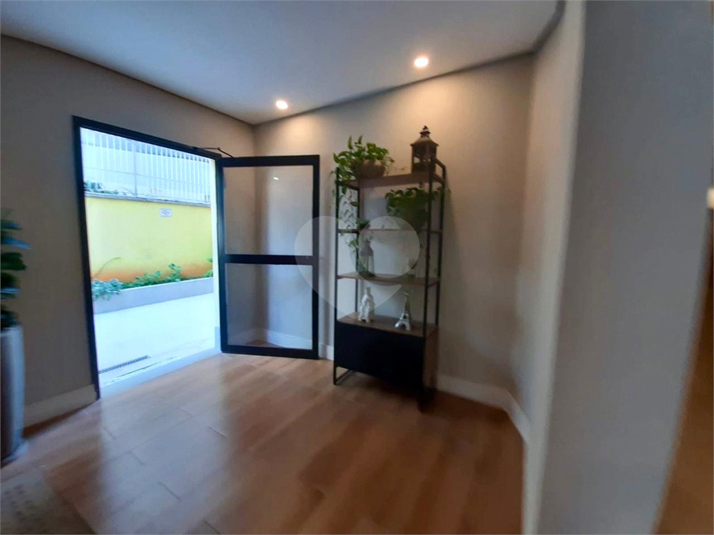 Apartamento para alugar com 3 quartos, sendo 1 suíte, em Vila Olímpia, São Paulo, SP