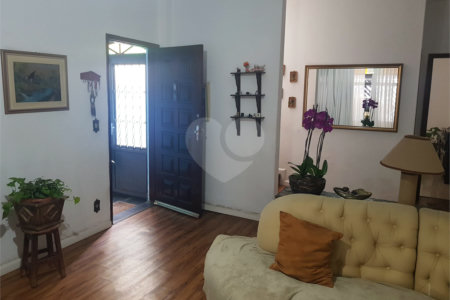 Sobrado à venda com 3 quartos, sendo 1 suíte, em Campo Grande, São Paulo, SP