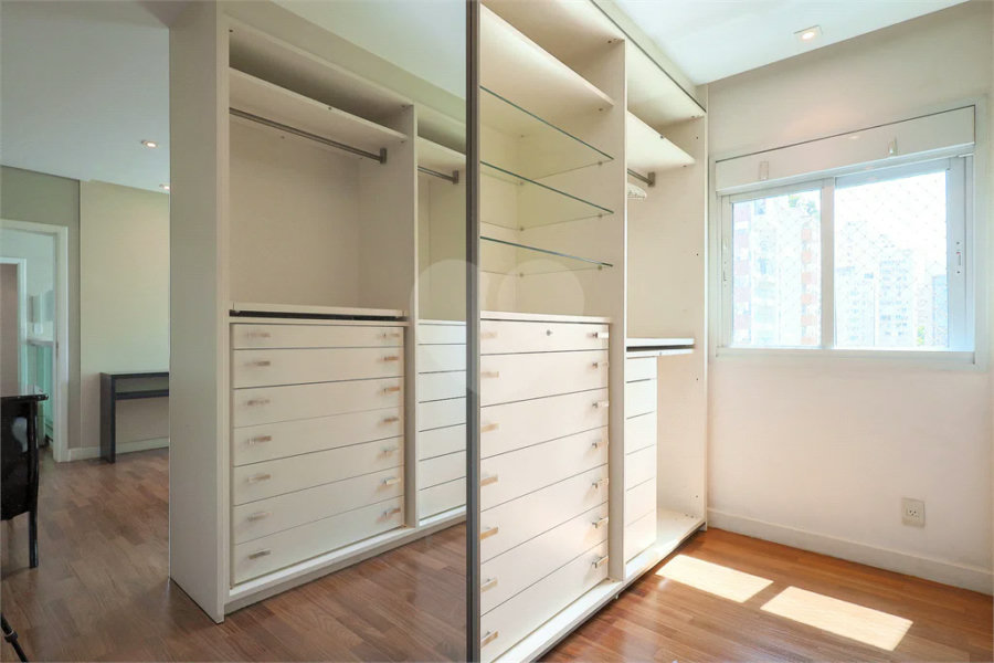 Apartamento à venda com 4 suítes, em Jardim Europa, São Paulo, SP