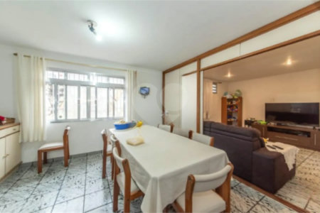 Casa à venda com 5 quartos, sendo 3 suítes, em Vila Santo Estéfano, São Paulo, SP