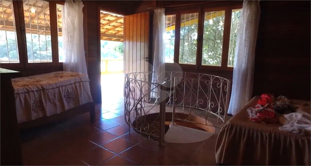 Sítio à venda com 4 quartos, sendo 2 suítes, em Jardim Maracanã, Atibaia, SP