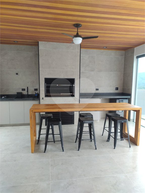 Casa à venda com 4 quartos, sendo 2 suítes, no condomínio Alpes da Cantareira, Mairiporã - SP