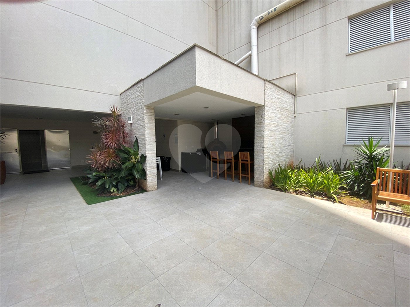 Apartamento à venda com 3 suítes em Barra Funda, São Paulo, SP