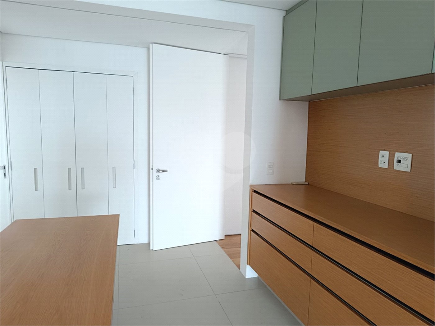 Apartamento à venda ou para alugar com 3 suítes em Pinheiros, São Paulo, SP
