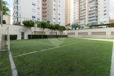 Apartamento à venda com 3 quartos, sendo 1 suíte, em Campo Belo, São Paulo, SP