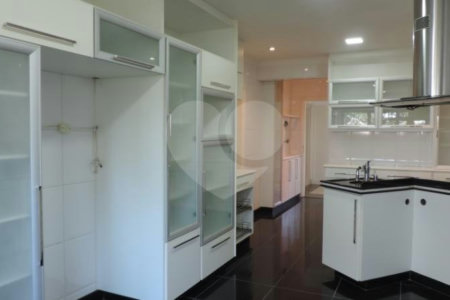 Apartamento à venda com 3 suítes em Jardim Marajoara, São Paulo, SP