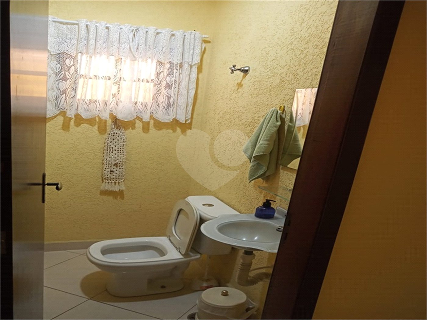 Sobrado à venda com 3 quartos, sendo 1 suíte, em Parque Continental II, Guarulhos, SP