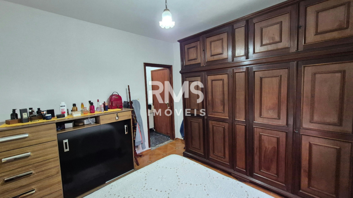 Casa à venda com 4 quartos, sendo 1 suíte,  em Villarejo Sopé da Serra (Vilarejo), Cabreúva, SP