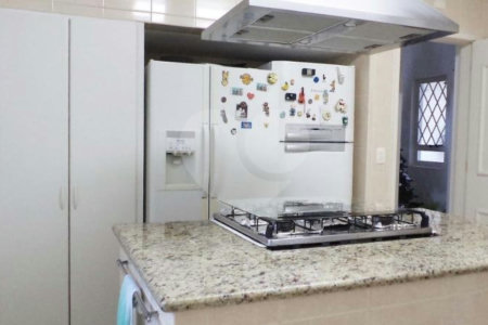 Casa à venda ou para alugar com 4 suítes no condomínio Residencial Parques das Magnólias, São Paulo - SP