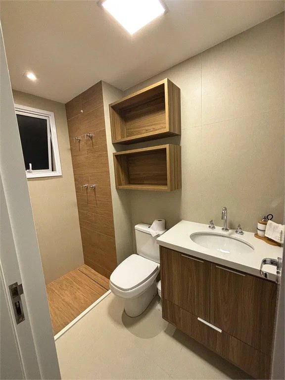 Apartamento à venda com 2 suítes em Vila Anastácio, São Paulo, SP