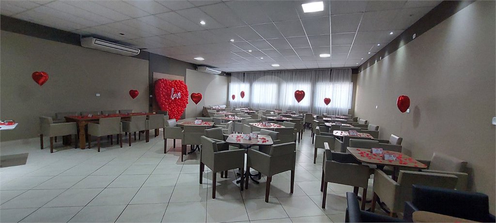 Casa à venda com 3 quartos, sendo 1 suíte,  no condomínio Forest Hills, Guarulhos - SP