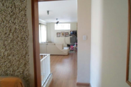 Sobrado à venda com 4 quartos, sendo 1 suíte,  em Jardim São Paulo(zona Norte), São Paulo, SP