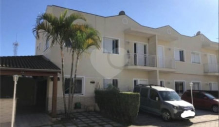 Casa de Vila à venda com 3 quartos em Vila Curuçá, São Paulo, SP