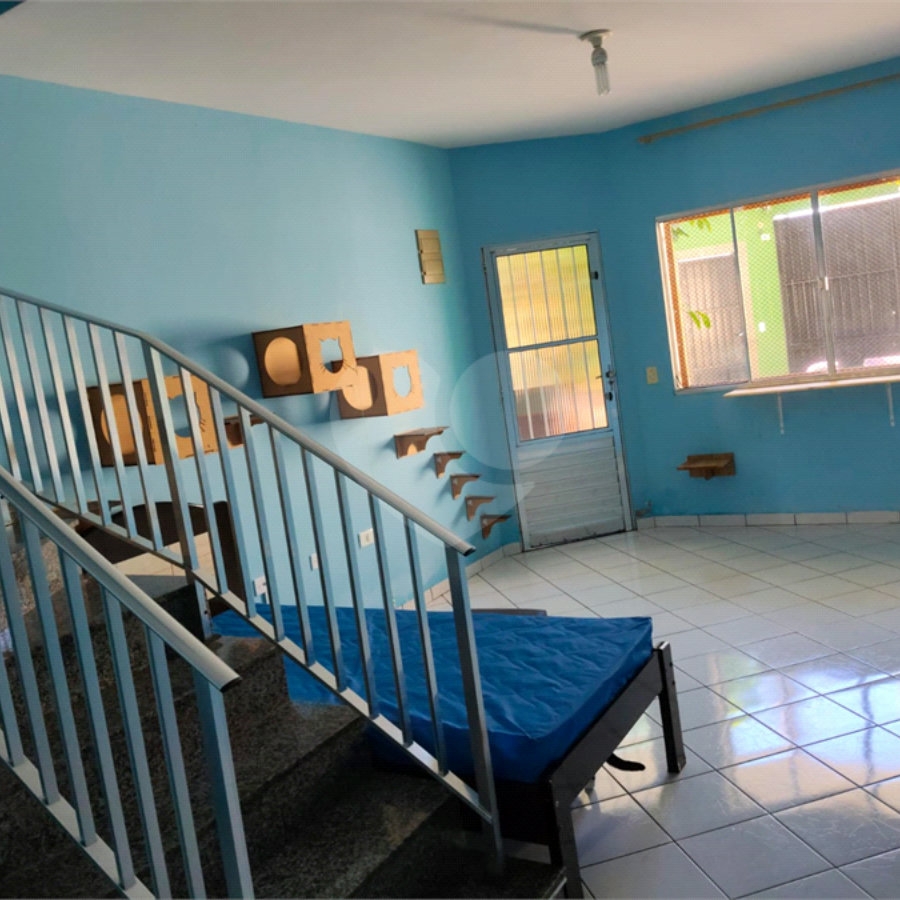 Casa à venda com 3 quartos em Jardim Santa Clara, Guarulhos, SP