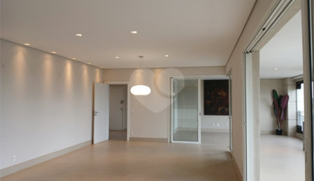 Apartamento à venda com 4 suítes em Anhangabaú, Jundiaí, SP