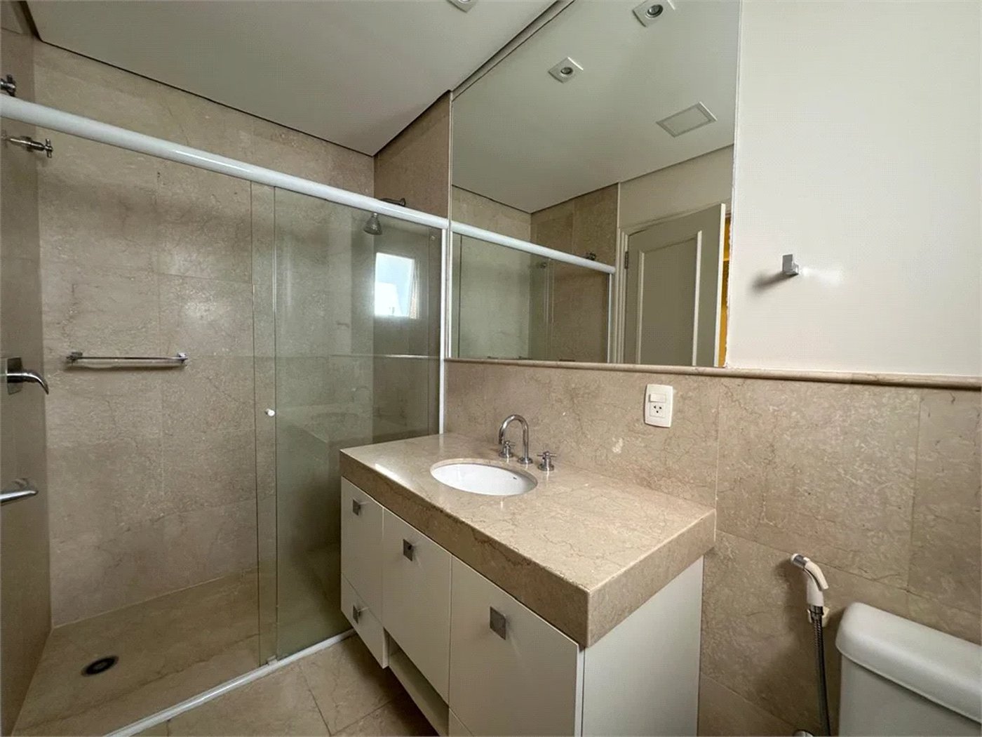 Apartamento para alugar com 4 suítes em Jardim Fonte do Morumbi, São Paulo, SP