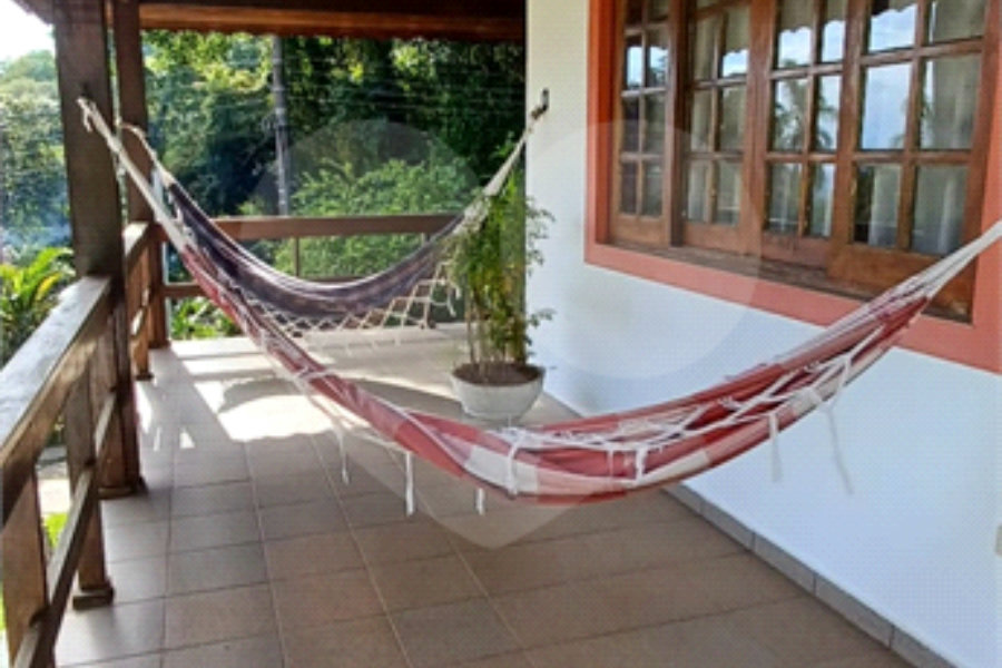 Casa à venda com 3 quartos, sendo 1 suíte, no condomínio Clube de Campo Fazenda Tabarã, Mairiporã - SP