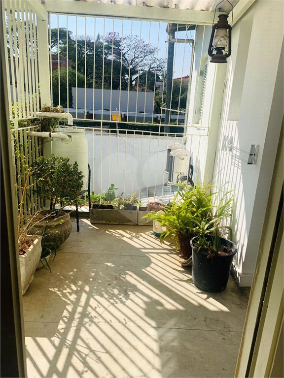 Casa de Vila à venda com 4 quartos, sendo 2 suítes, em Alto da Boa Vista, São Paulo, SP