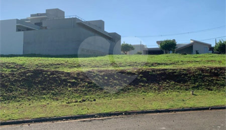 Terreno à venda em Jardim São Camilo, Araraquara, SP