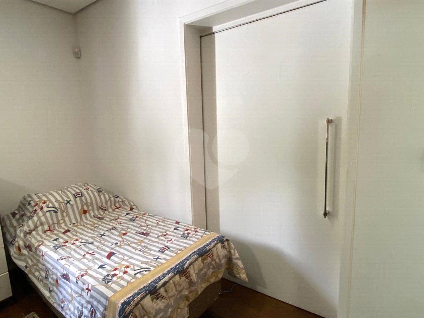 Sobrado à venda com 5 quartos, sendo 4 suítes, em Palmas do Tremembé, São Paulo, SP