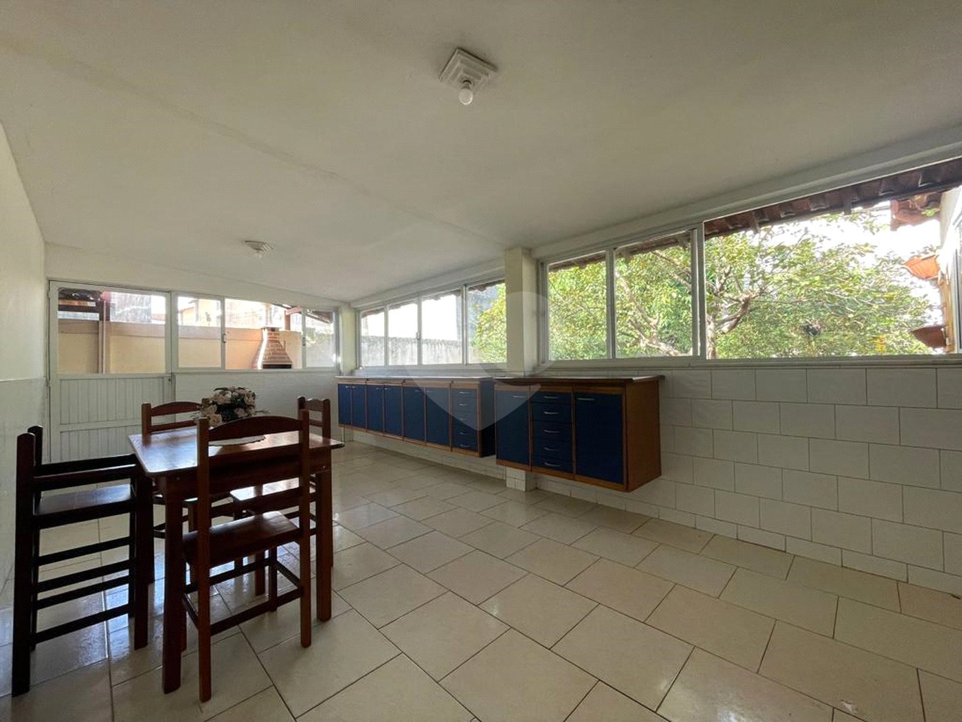 Casa à venda com 4 quartos em Santa Cruz, Rio de Janeiro, RJ