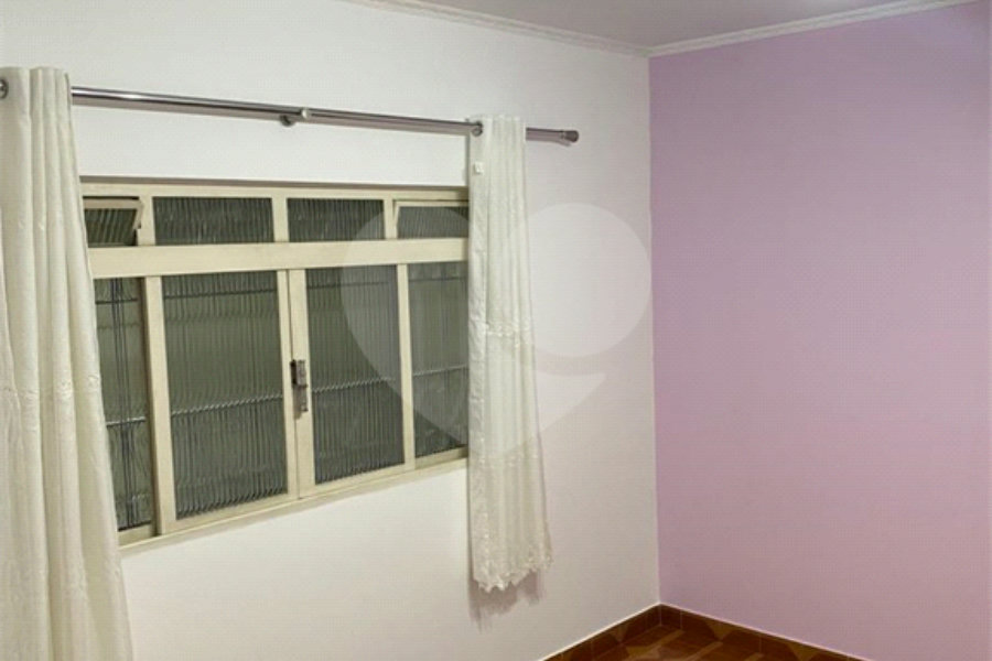 Sobrado à venda com 4 quartos, sendo 1 suíte, em Artur Alvim, São Paulo, SP