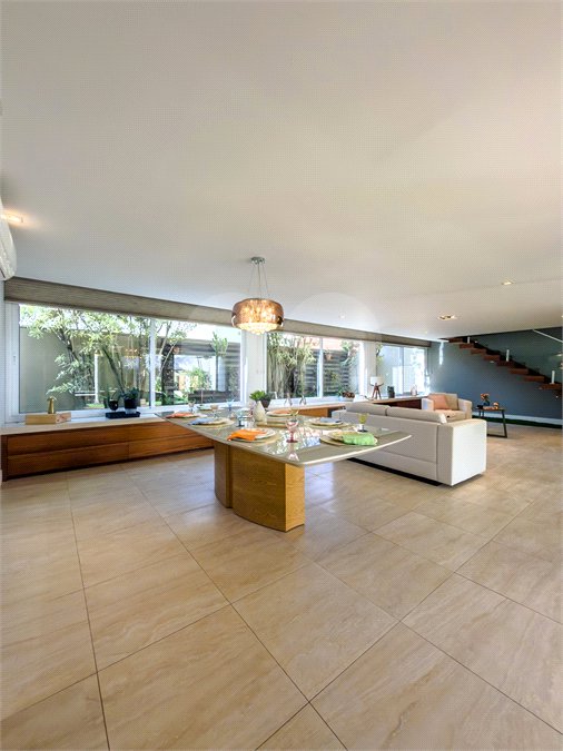 Casa à venda com 4 suítes no condomínio Villa Borghese, Indaiatuba - SP