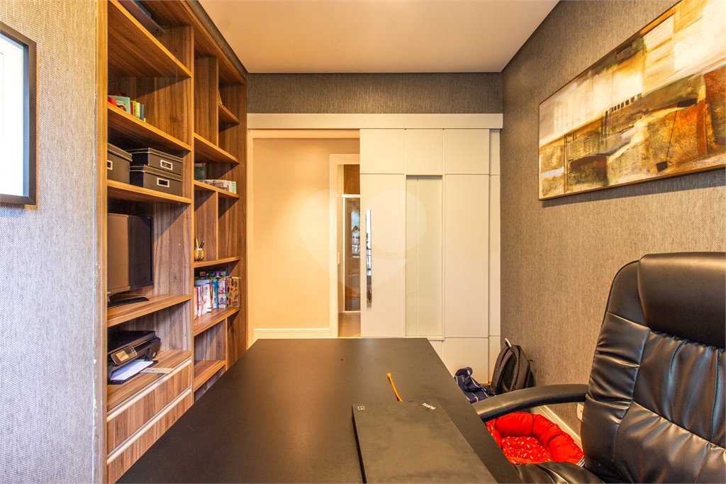 Apartamento à venda com 4 quartos, sendo 2 suítes,  em Vila Mariana, São Paulo, SP