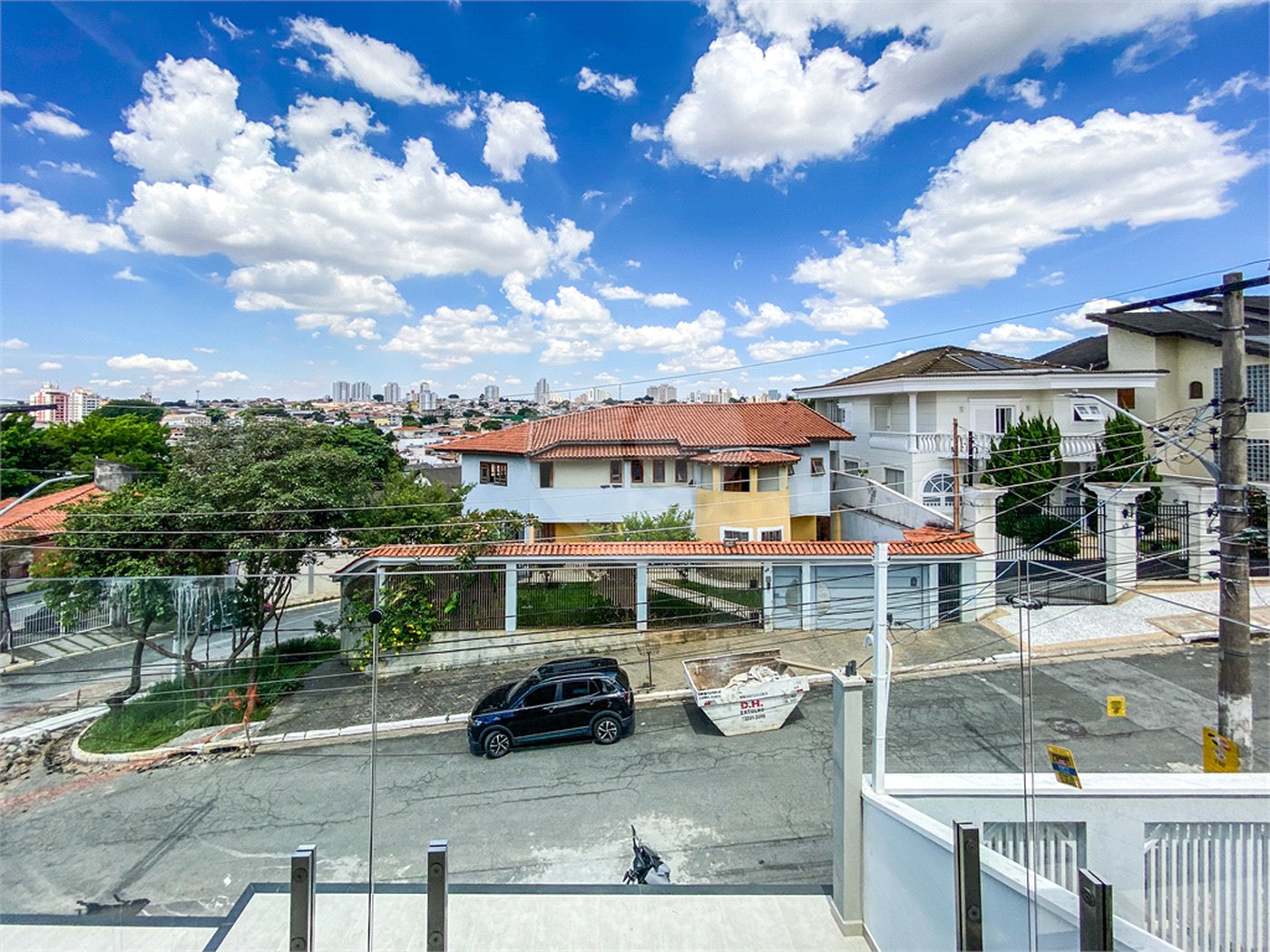 Sobrado à venda com 3 suítes em Tremembé, São Paulo, SP