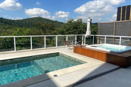 Casa à venda ou para alugar com 4 suítes no condomínio Residencial Gênesis 1, Santana de Parnaíba - SP