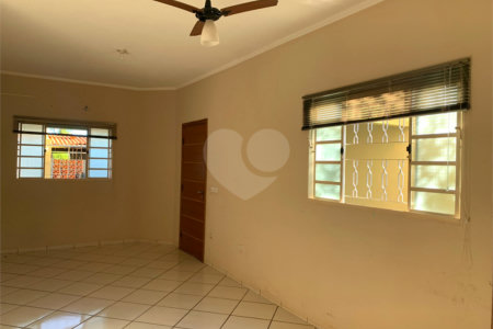 Casa à venda com 3 quartos, sendo 1 suíte,  no Centro, Três Lagoas, MS