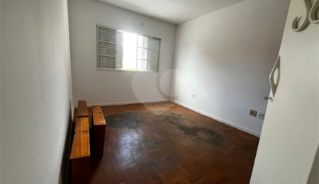 Casa à venda com 4 quartos, sendo 1 suíte,  no Centro, Itapetininga, SP