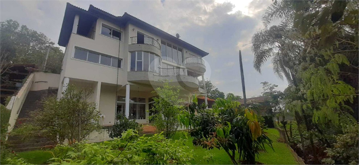 Casa à venda com 3 suítes em Serra da Cantareira, Mairiporã, SP